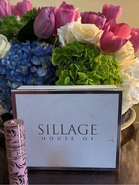House of Sillage Rose/ Pink Decorative Ornate Atomiser in HOS gift box